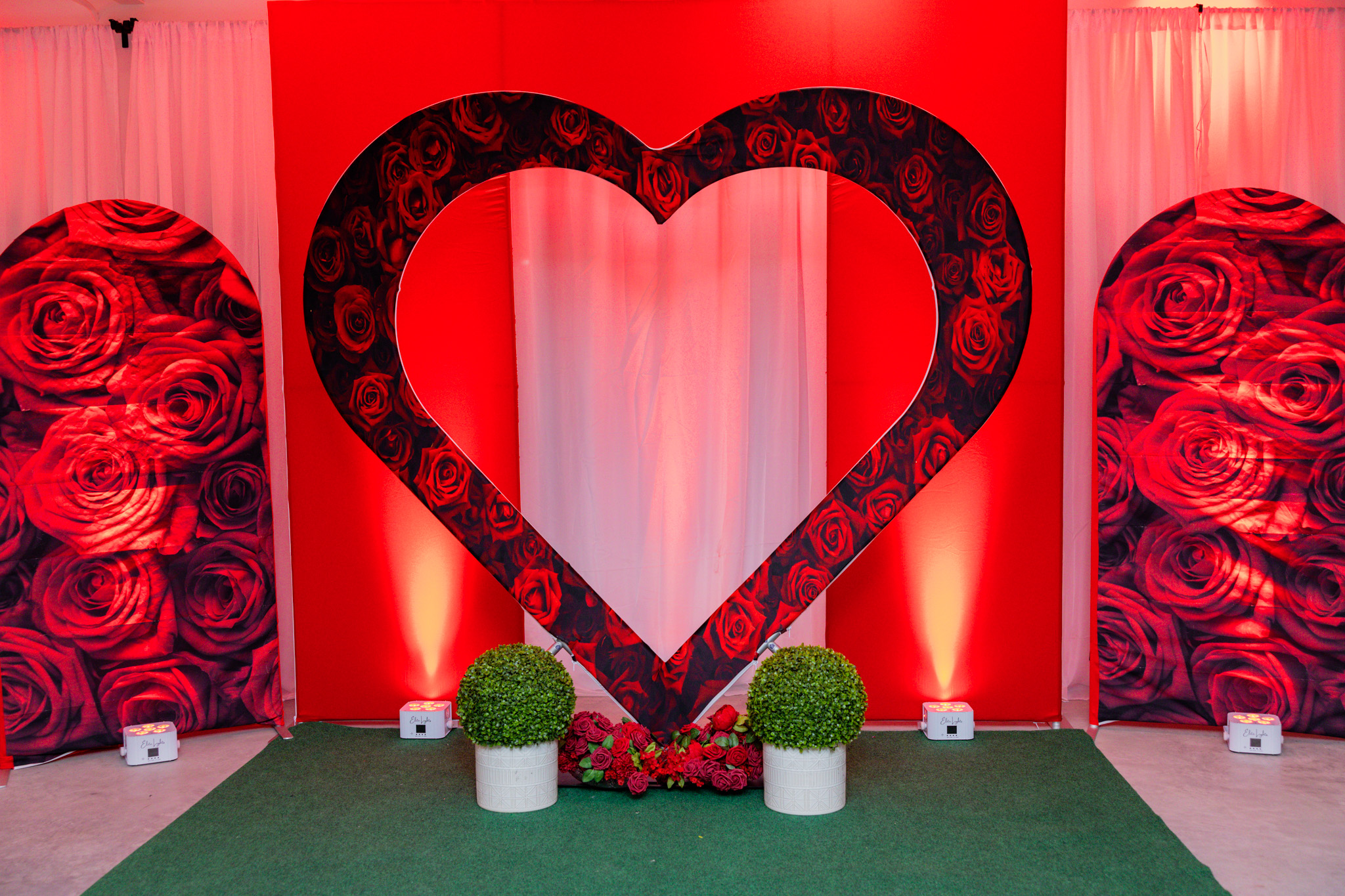 8ft Double Layer Heart Shape Stand Heart Backdrop