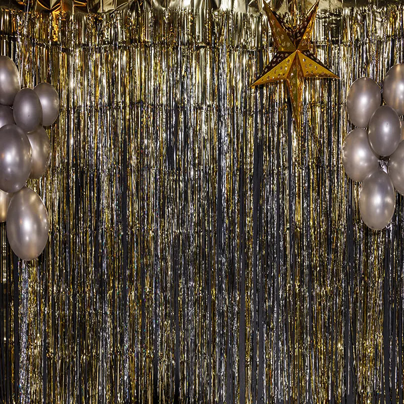 Pillow_Cover_Backdrops_Gold_Streamers_with_Balloons-pob-backdrops